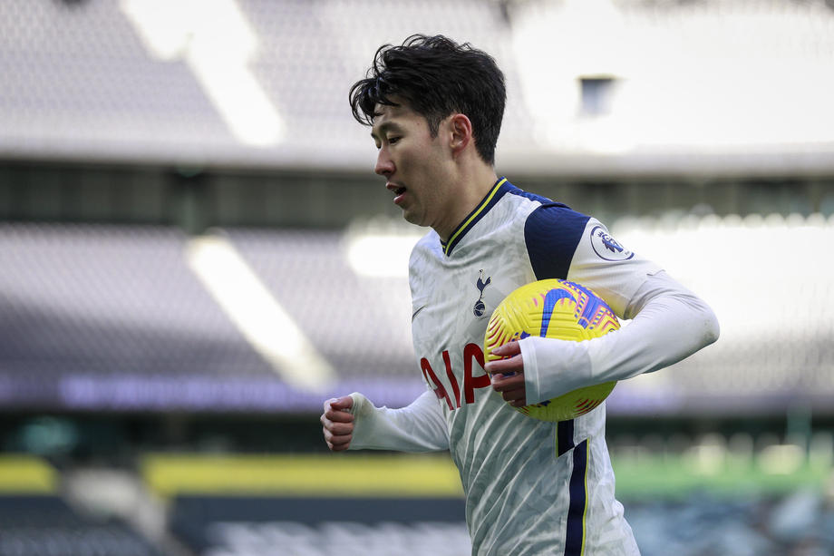 Tottenham pobijedio Leeds, 100. gol Sona